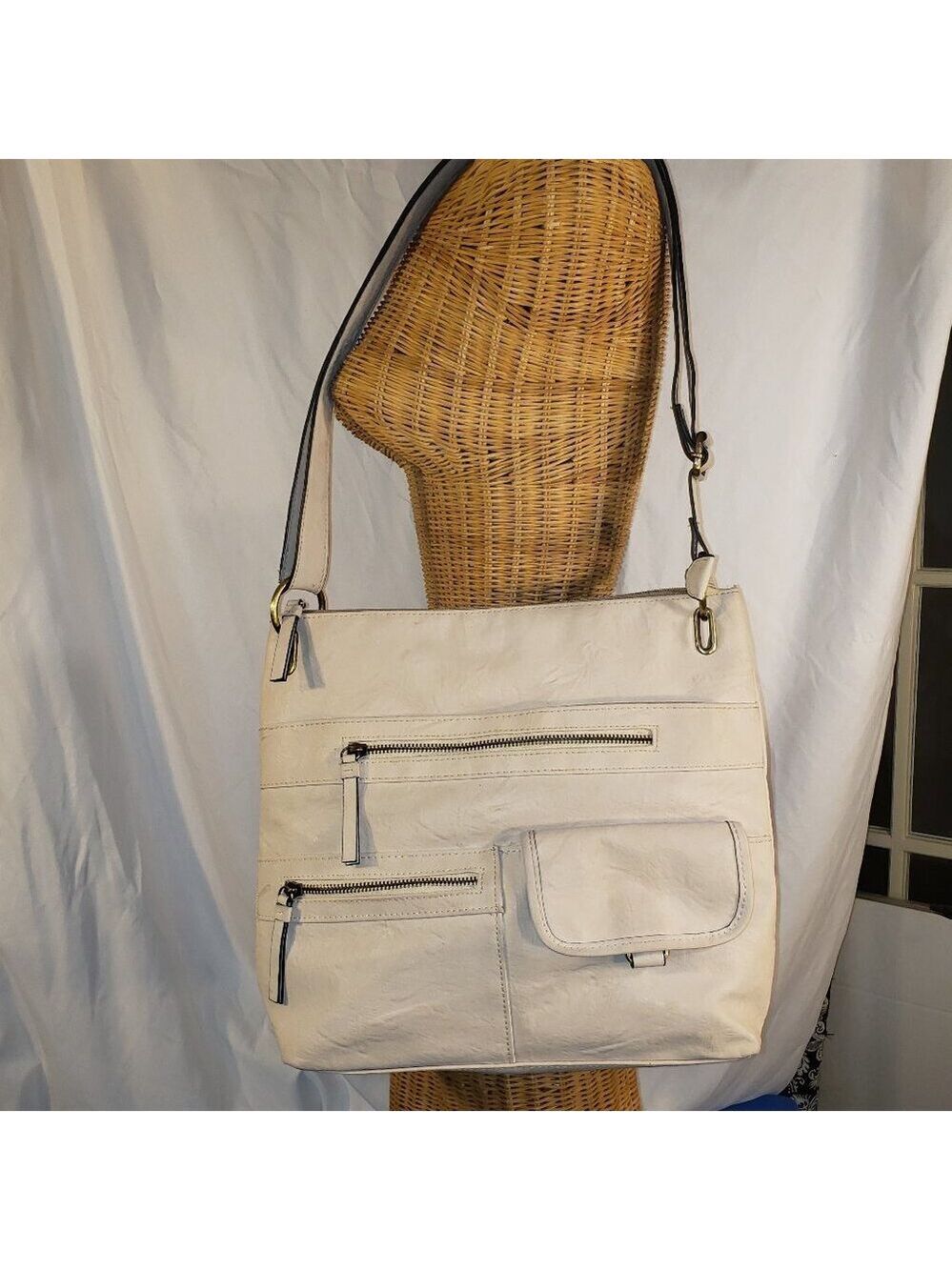 Bueno Cream Shoulder/Crossbody Handbag with Adjustable Strap